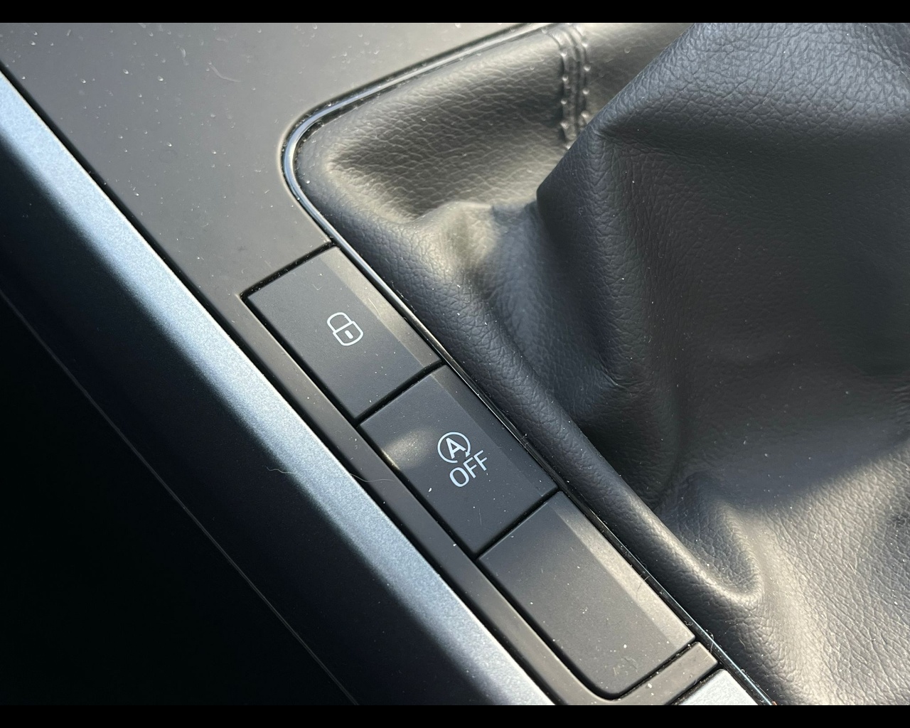 Foto SEAT Arona 1.0 tgi Black Edition 90cv