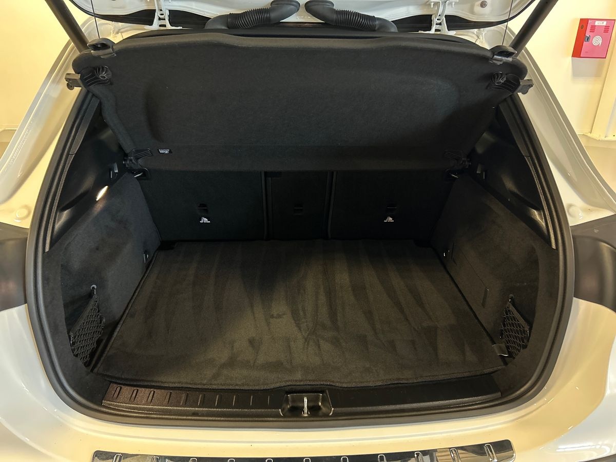 Mercedes GLA GLA 180 D Progressive Advanced 8G-DCT - 8