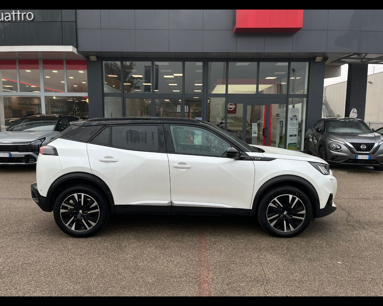 Foto PEUGEOT  2008 1.5 bluehdi GT Pack s&s 130cv eat8