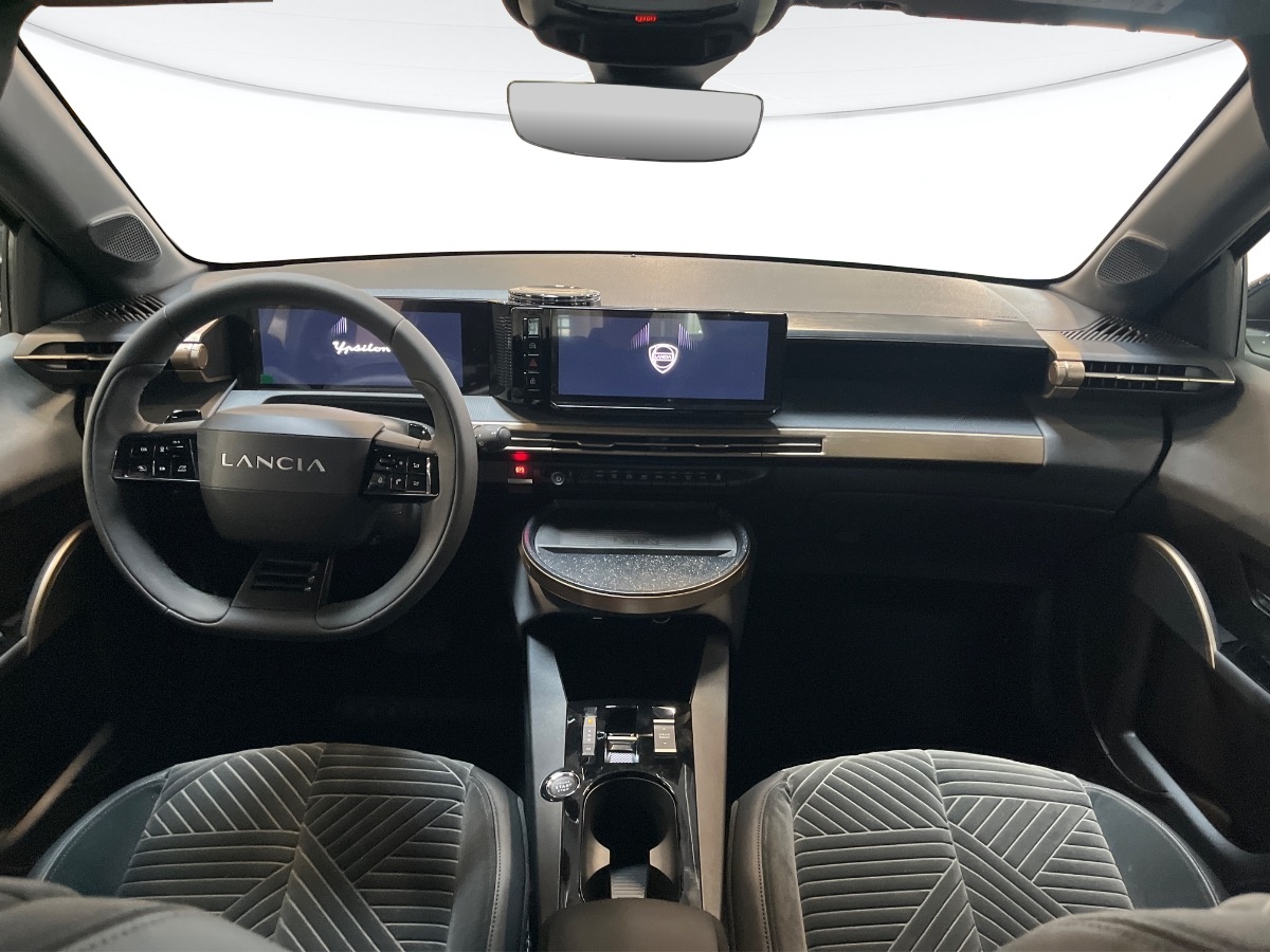 Lancia Ypsilon 2024 KM0 2025 Ypsilon 2024 Verona