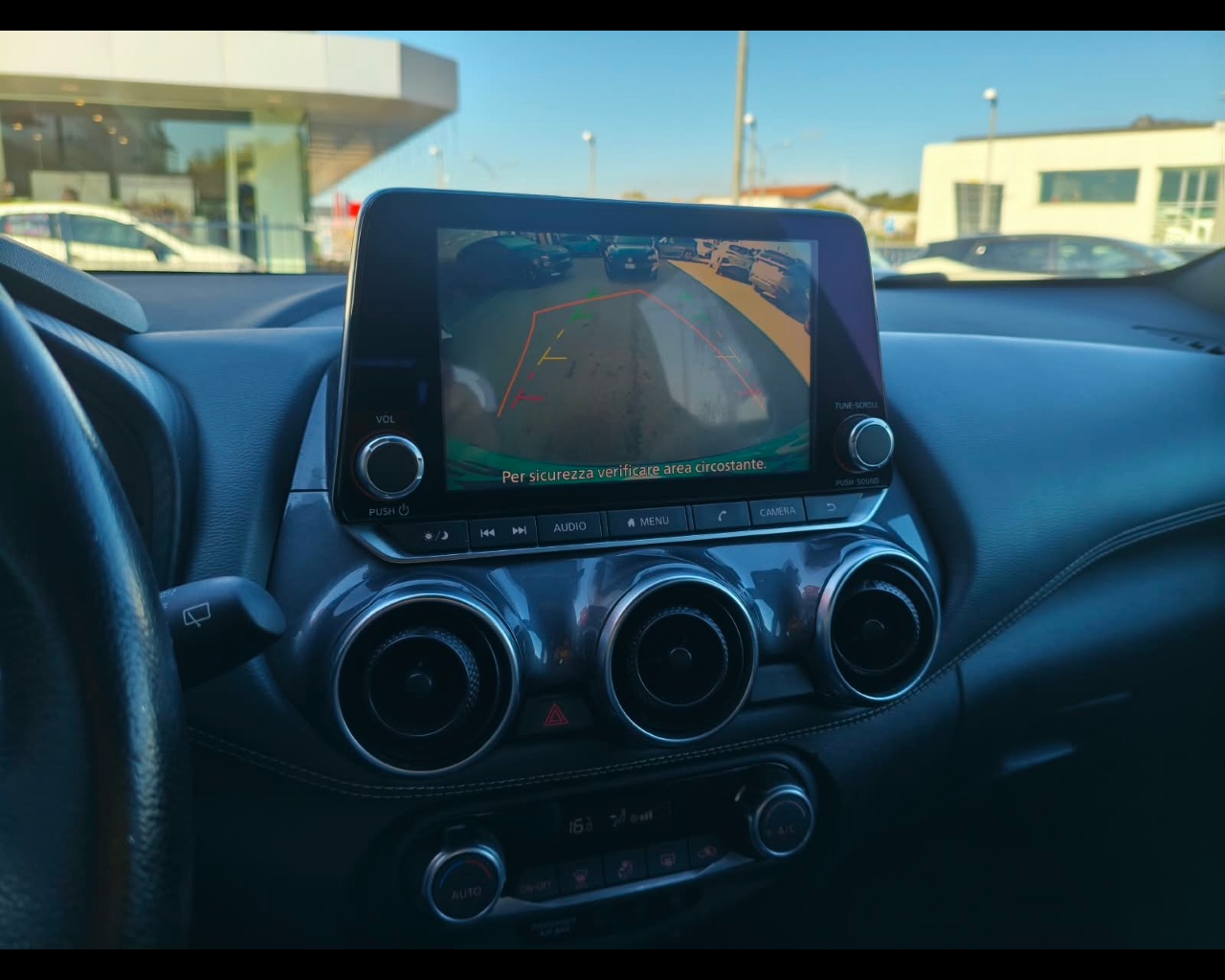 Foto NISSAN Juke 1.0 dig-t N-Connecta 117cv
