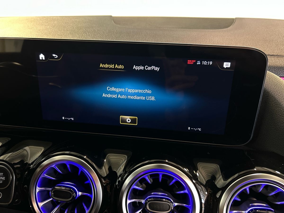 Mercedes GLA GLA 200 D Premium 8G-DCT - 12