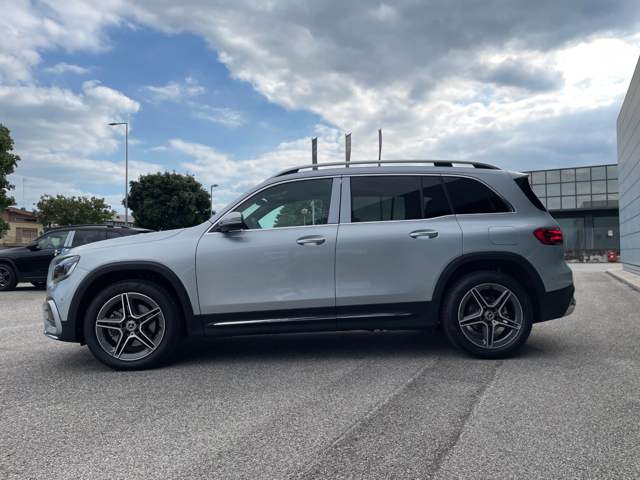 Mercedes GLB GLB 200 d 4Matic Automatic AMG Line ADVANCED PLUS - 4