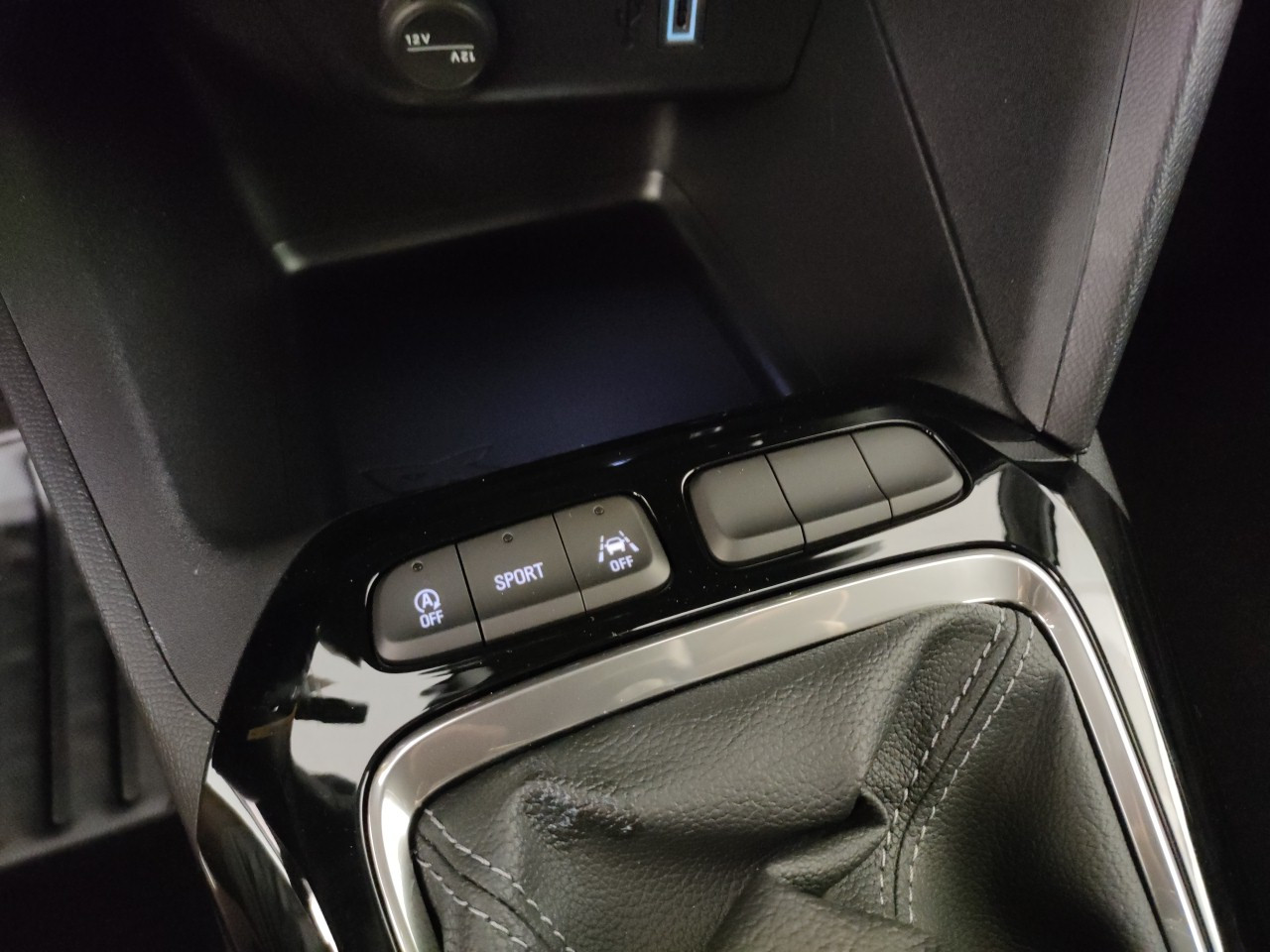 Opel Corsa Nuovo benzina Corsa Porto Mantovano