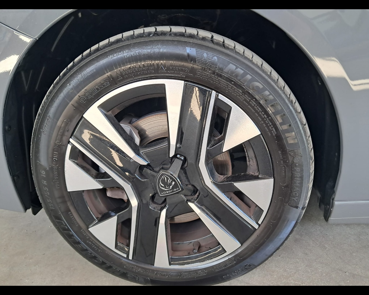 Foto PEUGEOT 208 1.2 puretech Allure s&s 100cv