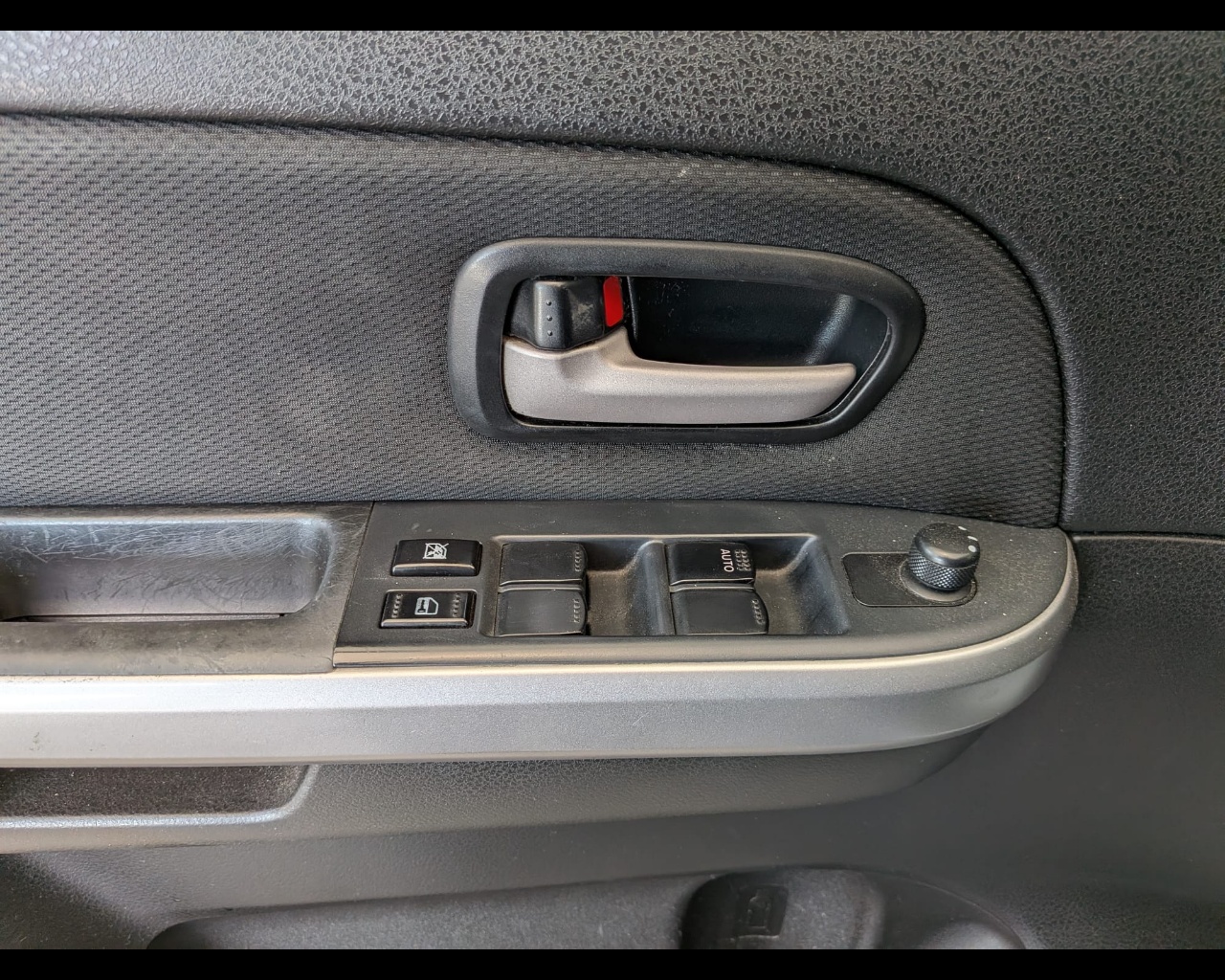Foto SUZUKI Grand Vitara 5p 1.9 ddis