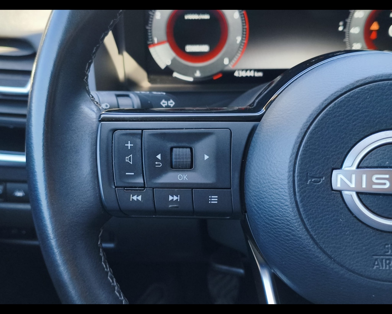 Foto NISSAN Qashqai 1.3 mhev N-Connecta 2wd 140cv