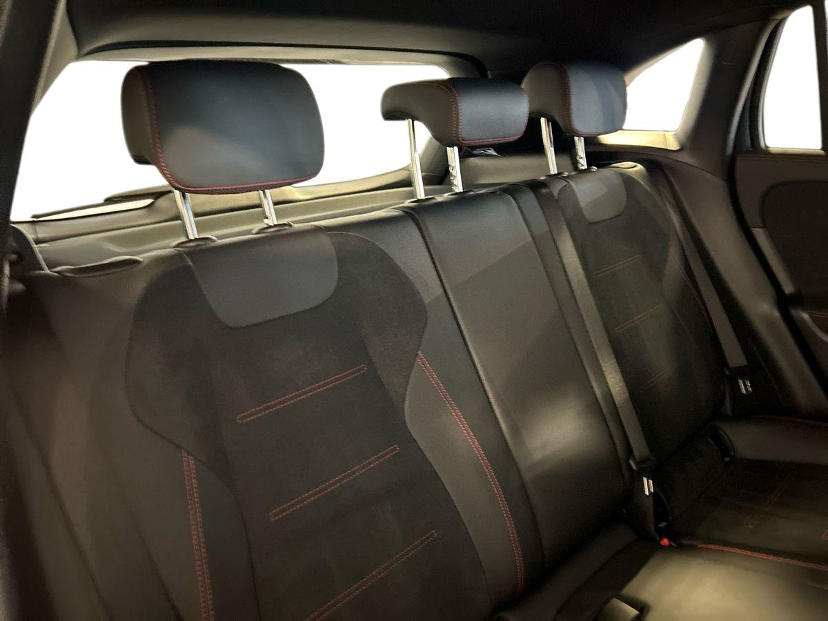 Mercedes GLA GLA 200 D Premium 8G-DCT - 16