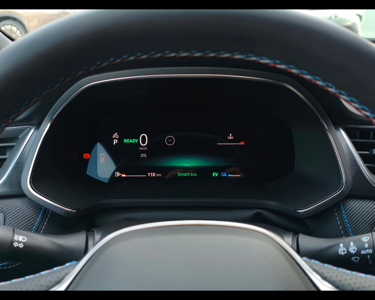 Foto RENAULT Captur 1.8 full hybrid E-Tech Esprit Alpine 160cv auto