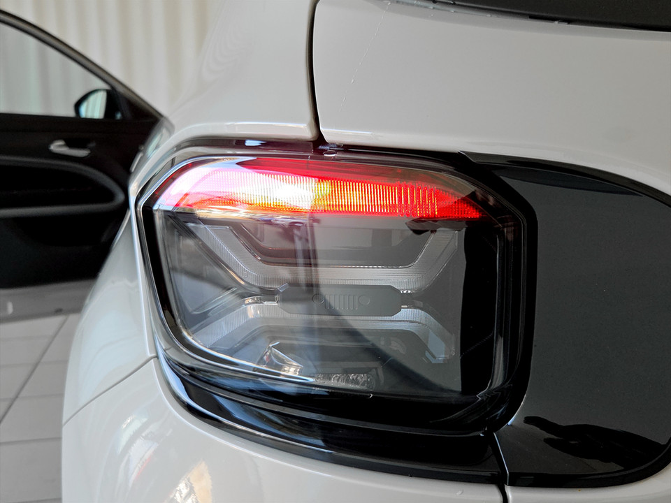 JEEP Avenger E-Hybrid Longitude 1.2 110cv Dct Mhev Ibrida km0 - 20
