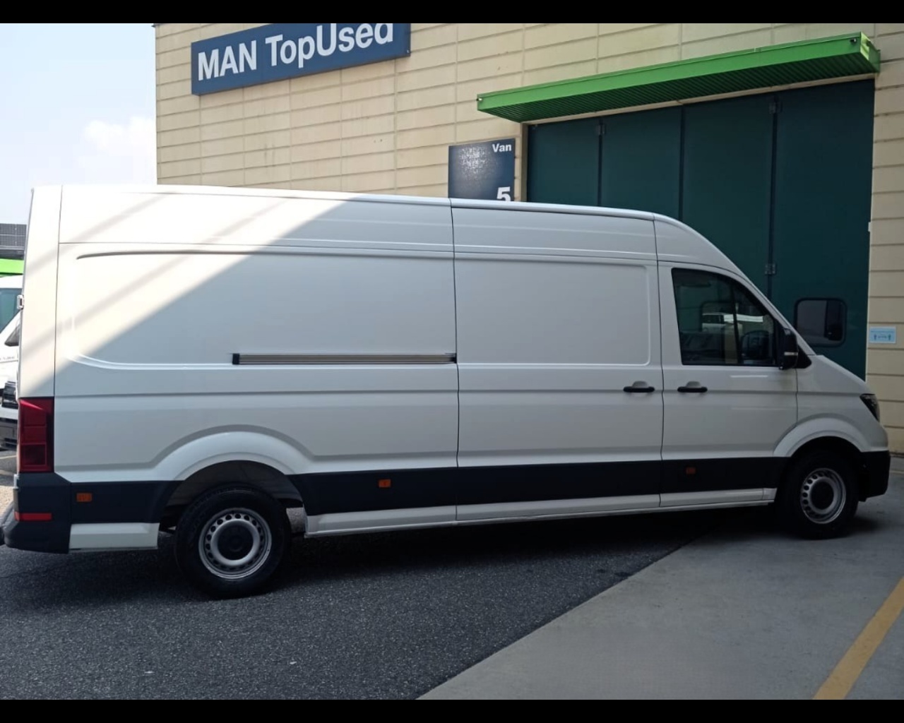 VOLKSWAGEN CRAFTER