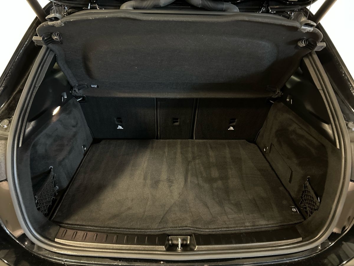 Mercedes GLA GLA 200 D Sport 4Matic 8G-DCT - 8