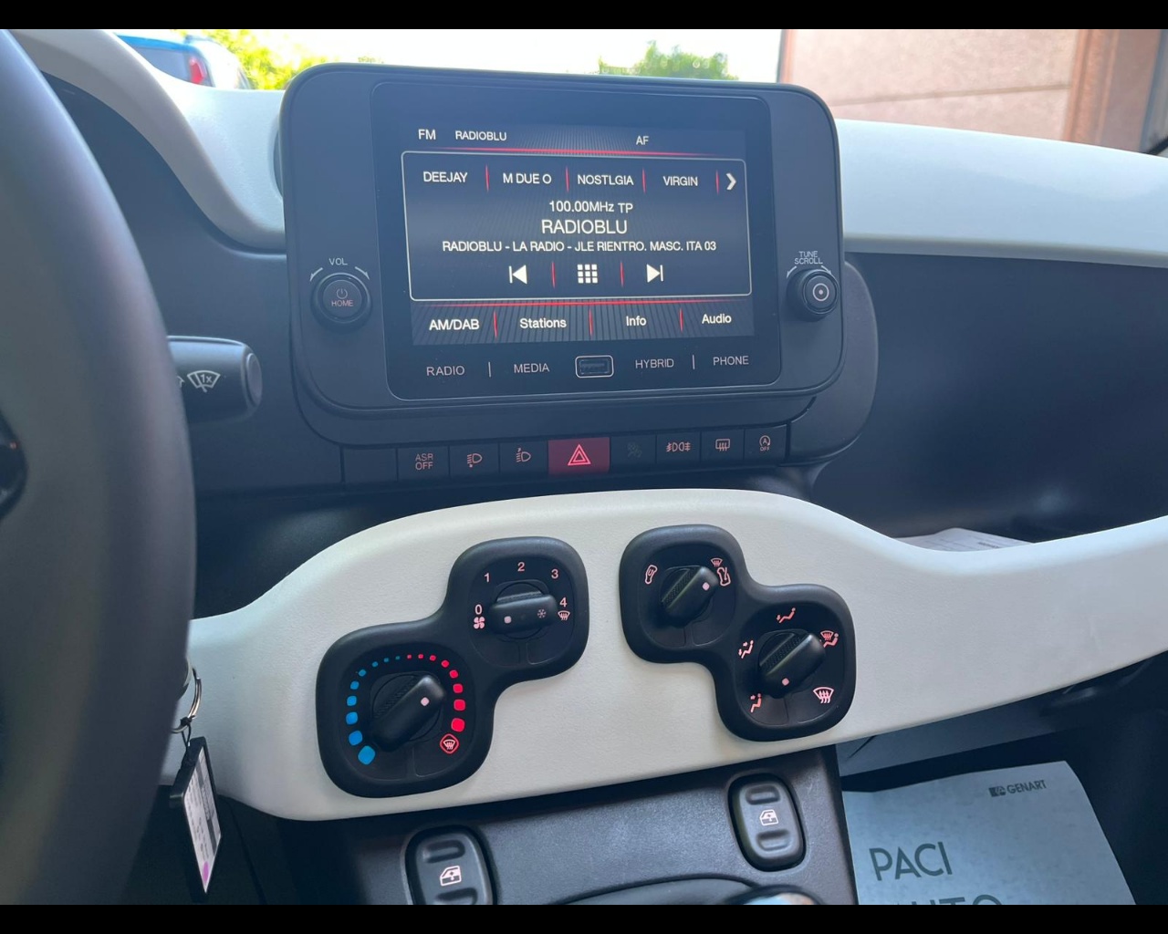 Foto FIAT Pandina Cross 1.0 firefly hybrid s&s 70cv