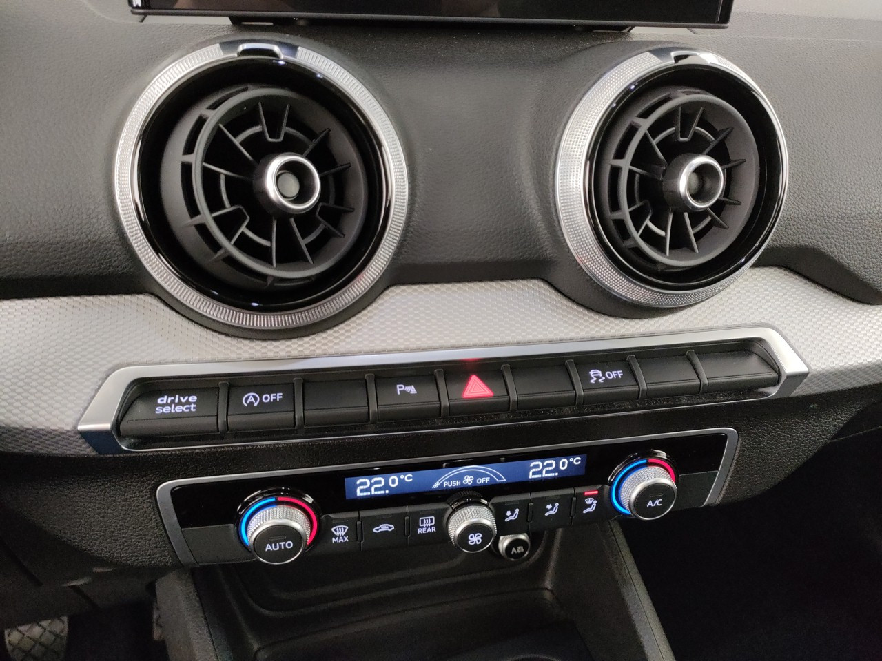 Audi Q2 Usato 2025 Q2 San Zeno Naviglio