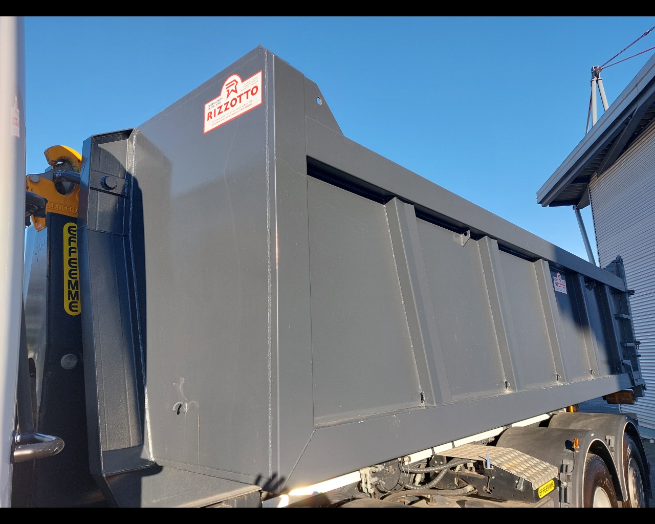 Scania Lungo Raggio LB 32 R 560 LB 8x2*6 HNB - 17