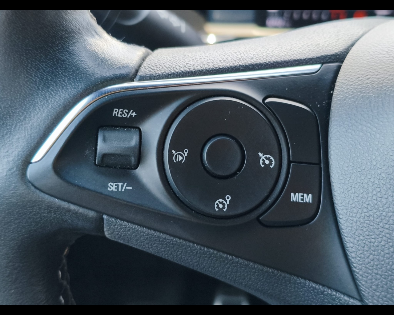 Foto OPEL Mokka 1.2 t GS s&s 136cv