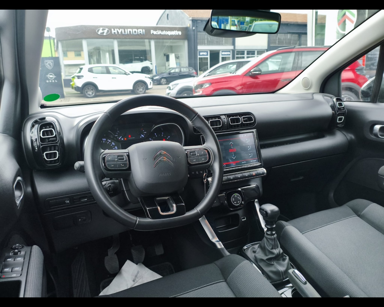 Foto CITROEN C3 Aircross 1.5 bluehdi Shine Pack s&s 110cv