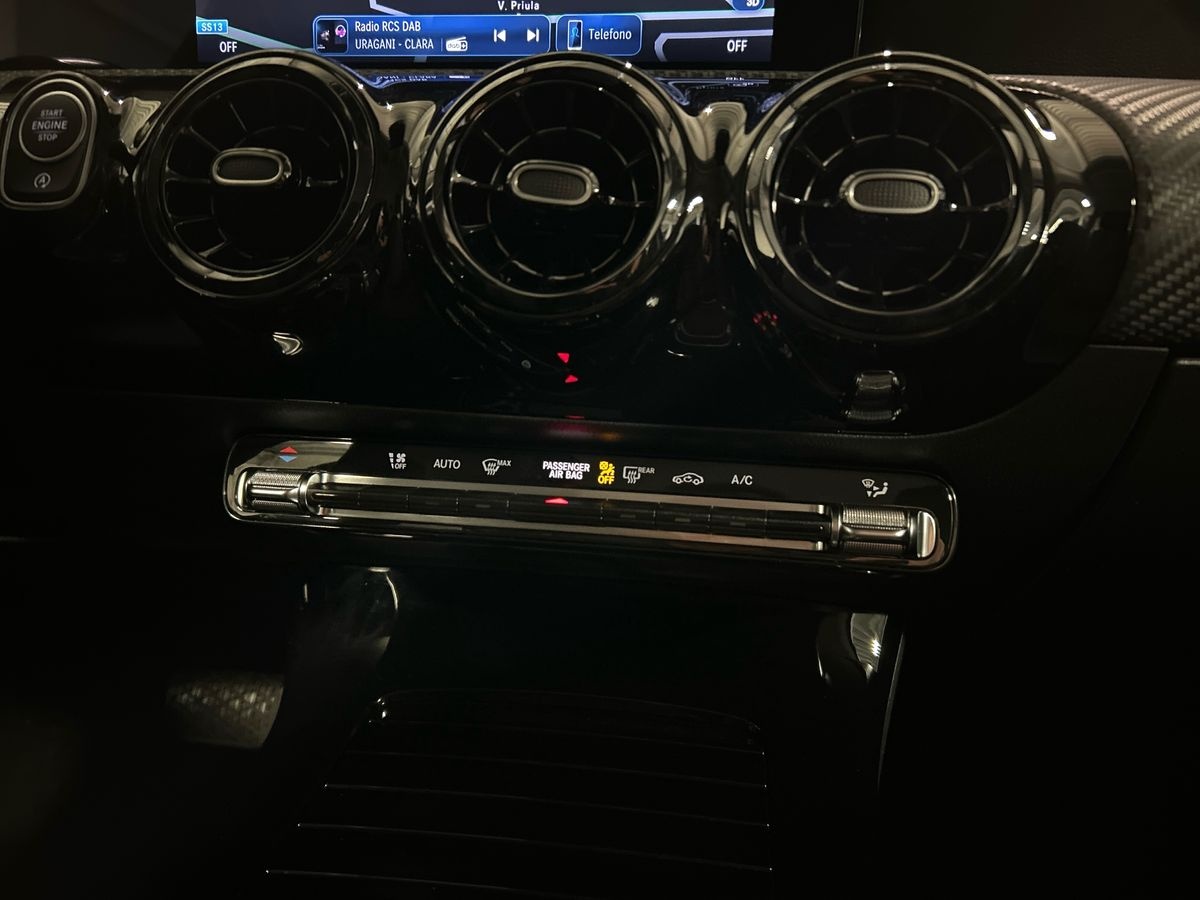 Mercedes Classe A Classe A 180 D Advanced Speedshift DCT AMG 8G - 14