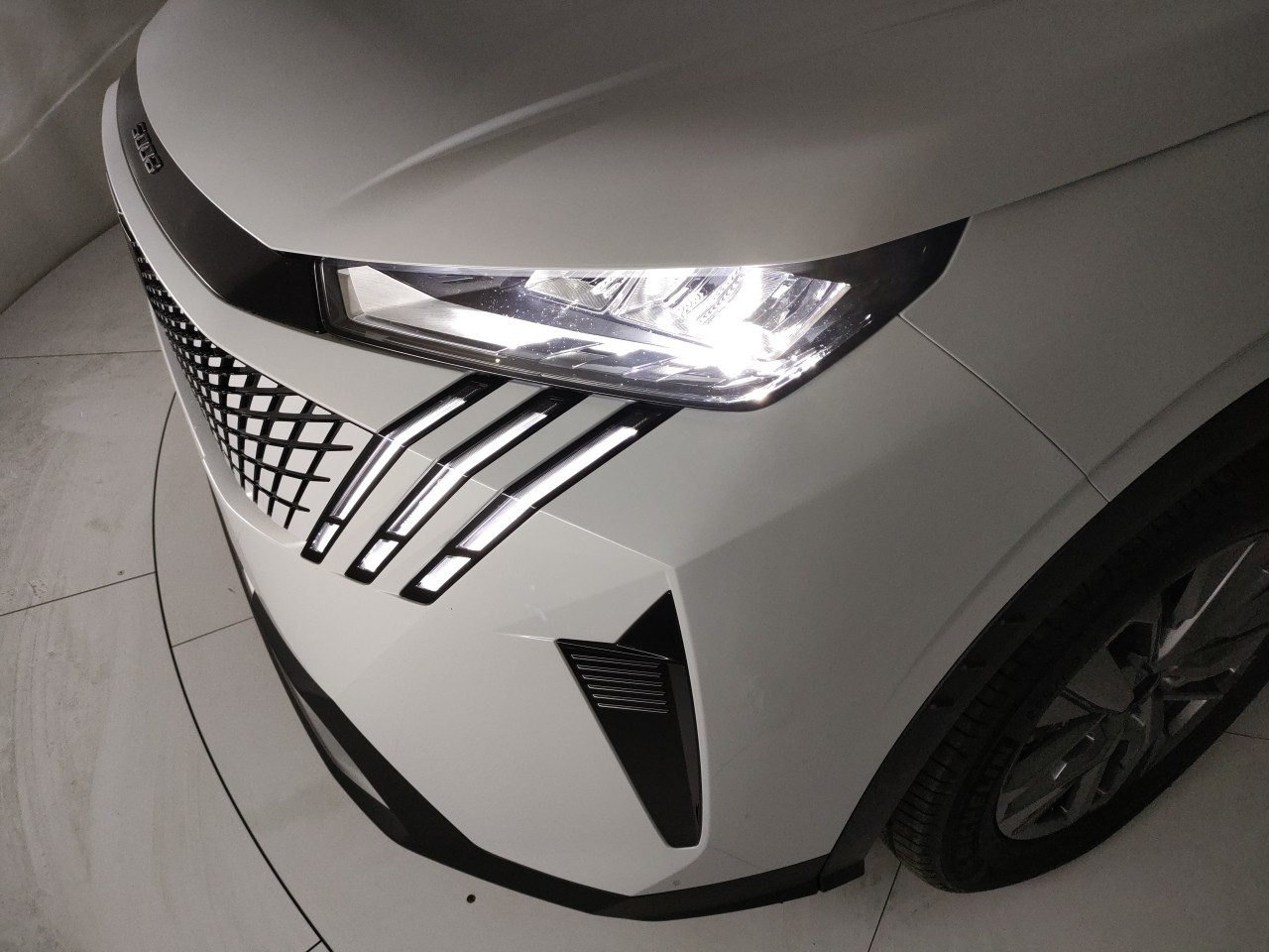 Peugeot 5008 Nuovo Ibrido benzina 5008 Porto Mantovano