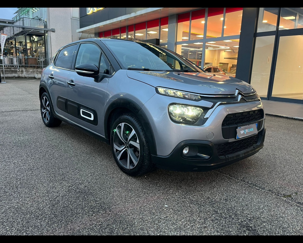 Foto CITROEN C3 1.2 puretech Shine Pack s&s 110cv 