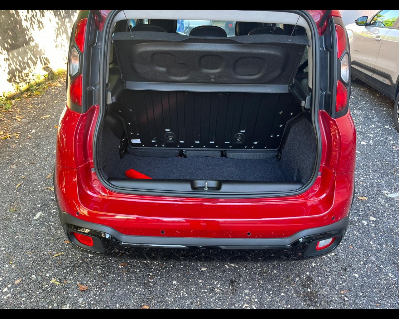 Foto FIAT Pandina Cross 1.0 firefly hybrid s&s 70cv