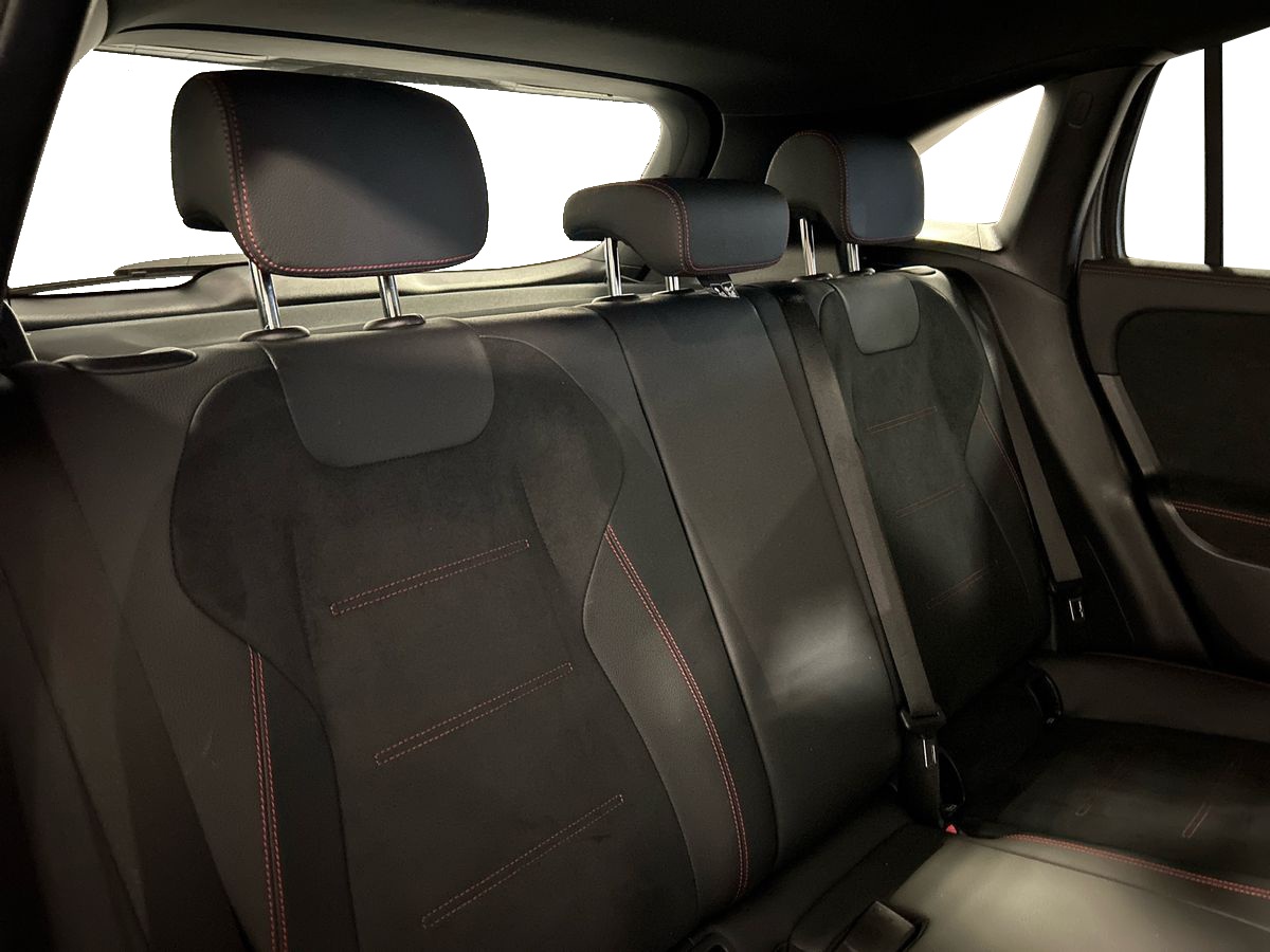 Mercedes GLA GLA 200 D AMG Line Advanced Plus 8G-DCT - 16