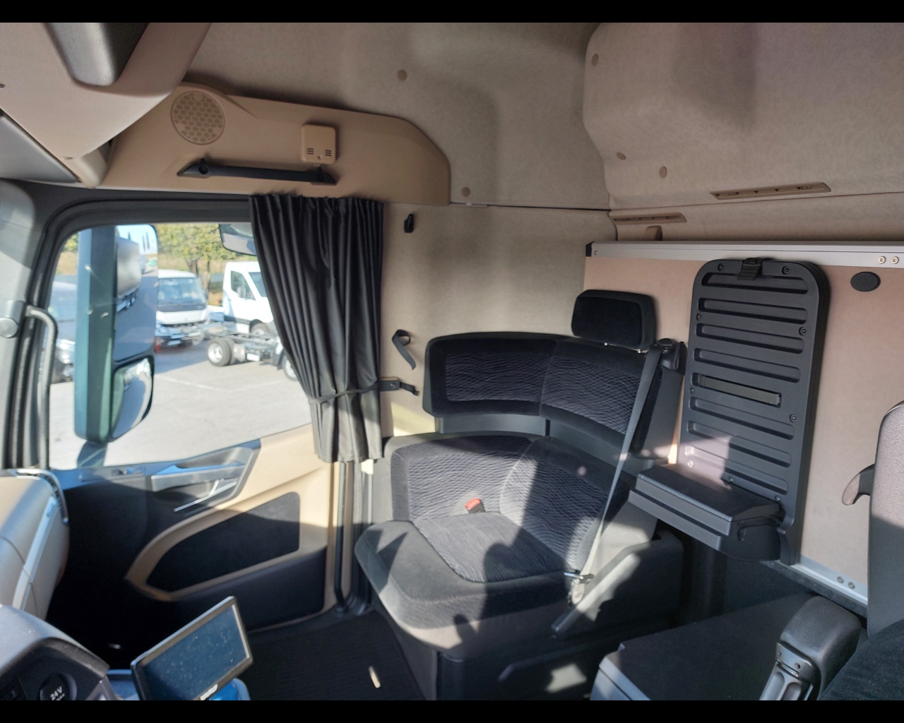 Mercedes Actros actros 2548 L Flat cab. Str.Sp. 2,5 Euro VI - 21