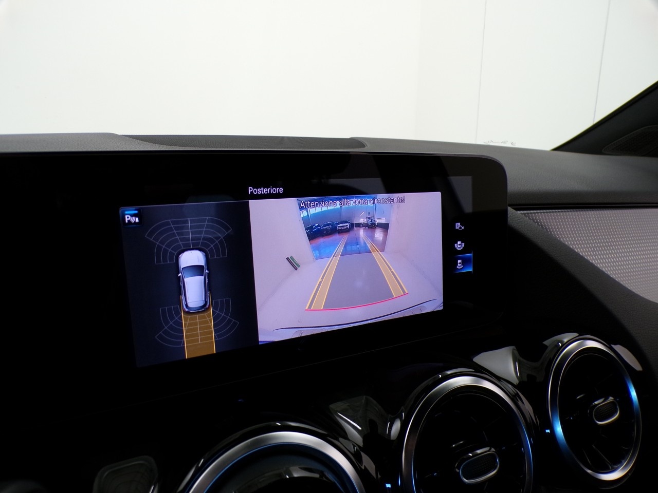 Mercedes GLA GLA 180 D Sport Plus 8G-DCT - 18