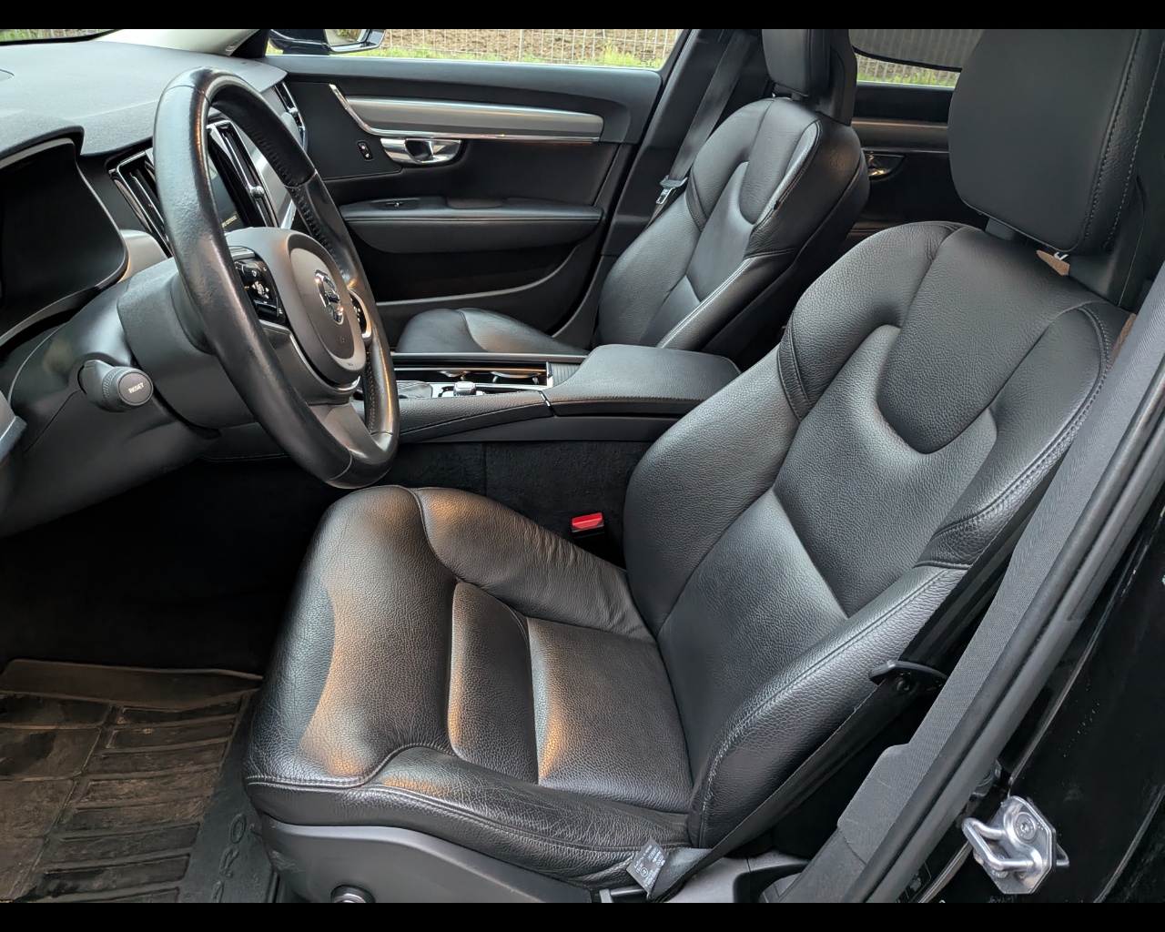 Foto VOLVO V90 2.0 d4 Business geartronic