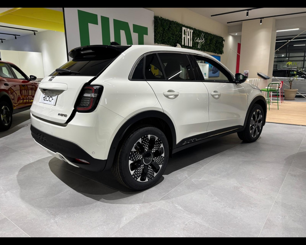 Foto FIAT 600 Hybrid My25 La Prima Hybrid 100cv