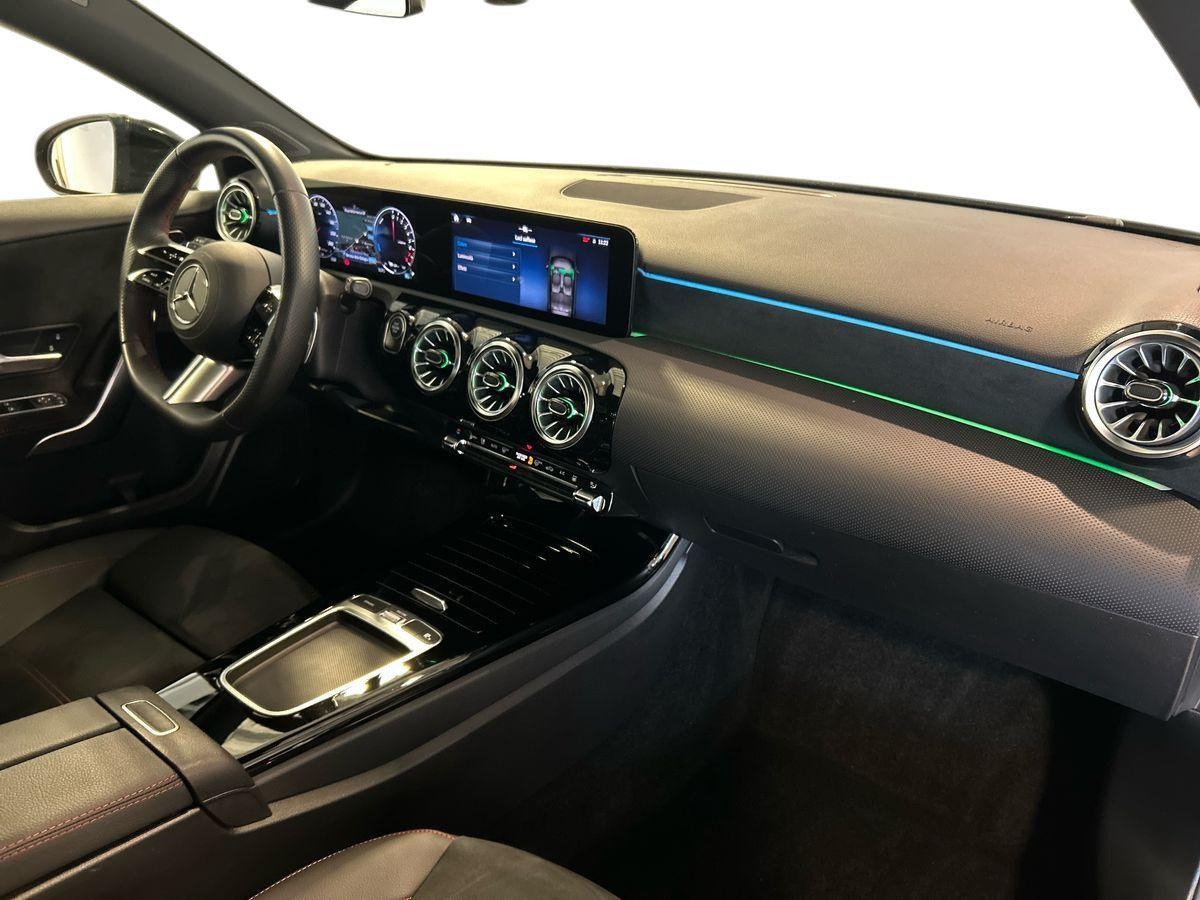 Mercedes  Classe A 250 e Plug-In-Hybrid Advanced Plus AMG Line Speedshift DCT AMG 8G - 15