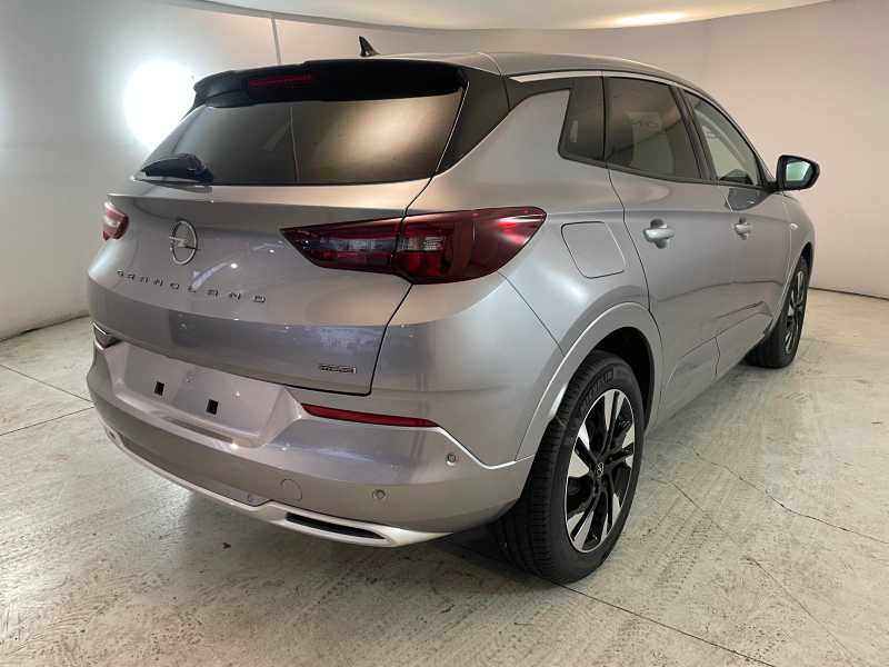 Grandland Business Elegance 1.6 225cv Phev