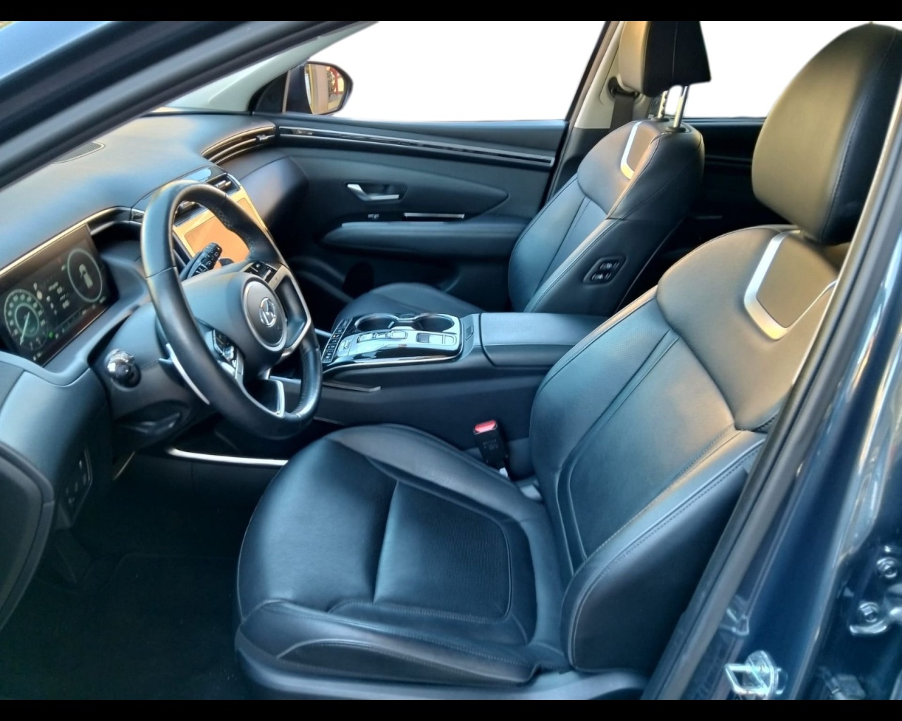 HYUNDAI Tucson 3ª serie Tucson 1.6 HEV aut.Exellence Ibrida usato - 4