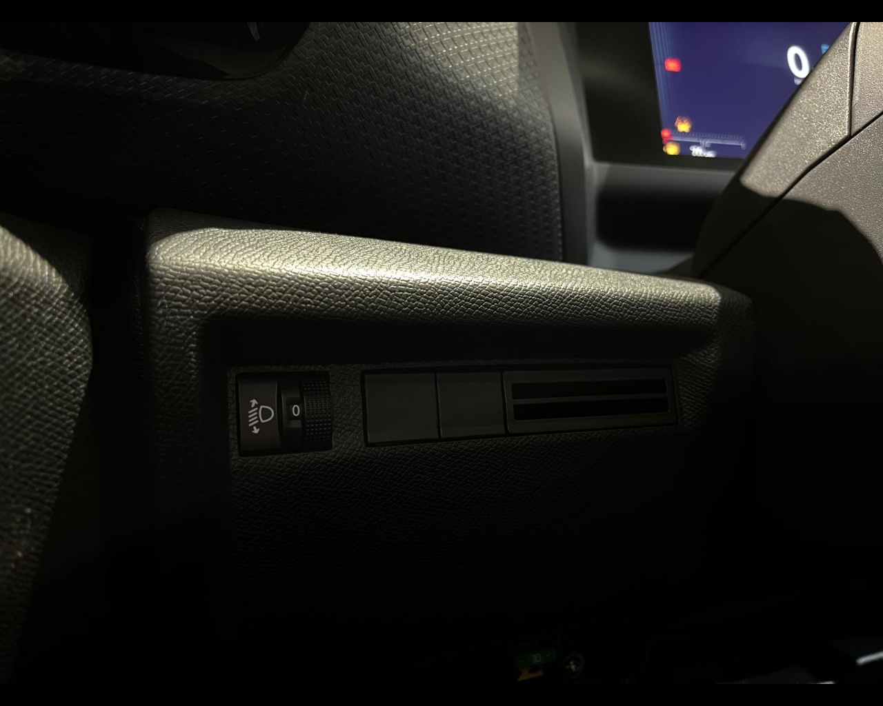 Foto CITROEN C4 1.2 puretech Plus s&s 130cv eat8