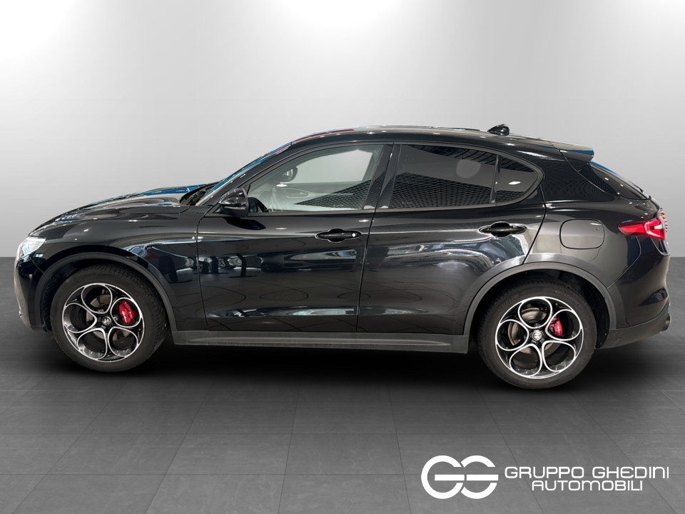 ALFA ROMEO Stelvio 2.2 t Sprint Q4 190cv auto Diesel usato - 1