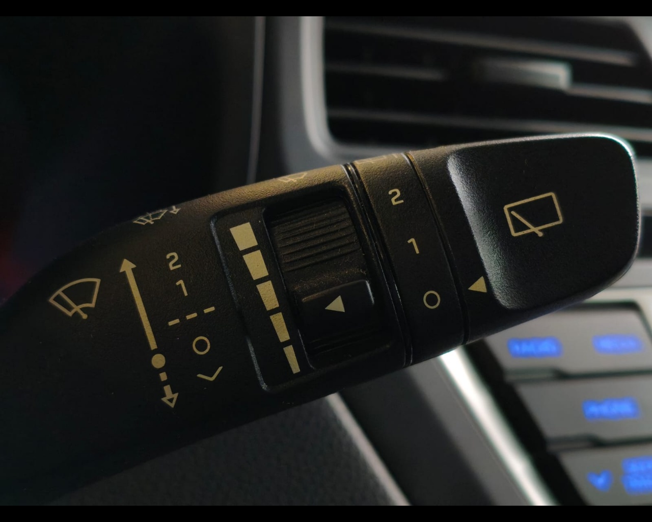 Foto HYUNDAI i20 5p 1.2 Comfort econext 84cv