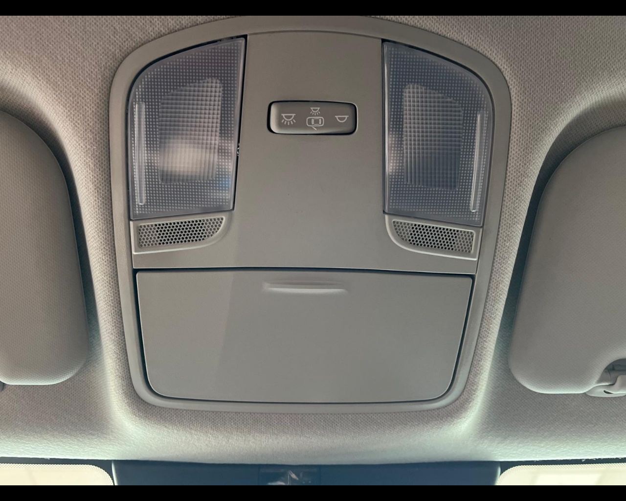 Foto KIA YB CUV PE2 1.0 T-GDI MH GT-LINE