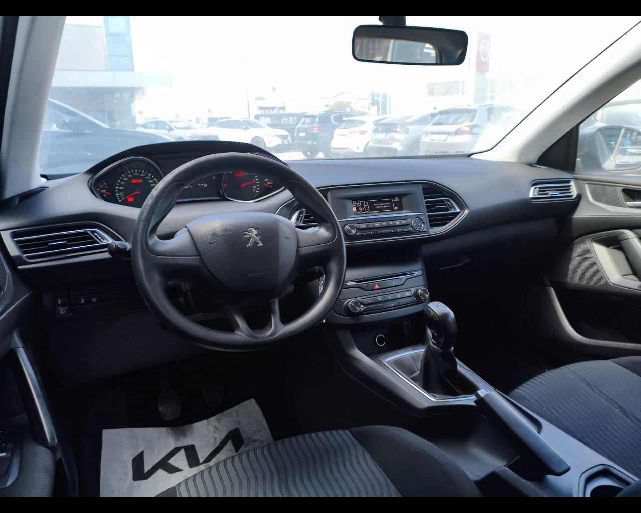 Foto PEUGEOT 308 SW 1.6 bluehdi Access s&s 100cv