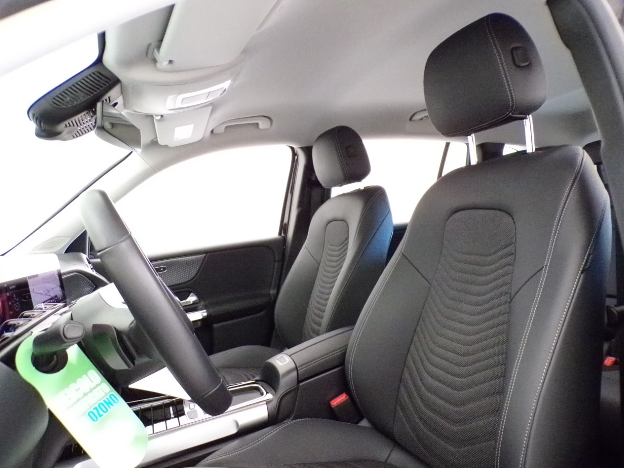 Mercedes  GLB 180 D Progressive Advanced 8G-DCT - 13