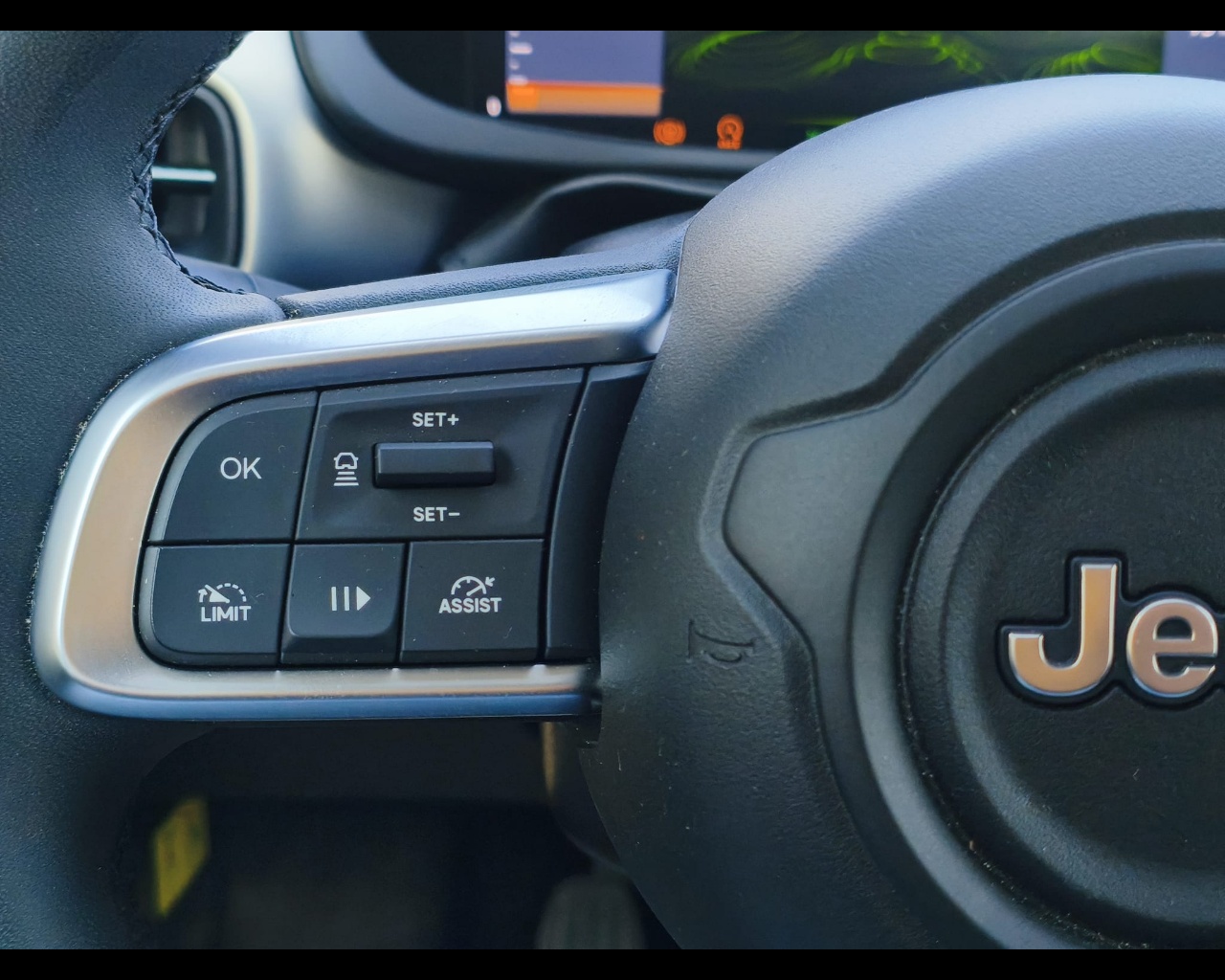 Foto JEEP Avenger 1.2 turbo Summit fwd 100cv