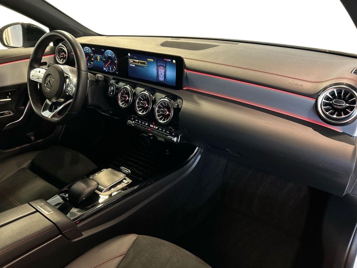 Mercedes CLA Shooting Brake CLA Shooting Brake 200 D Premium 4Matic 8G-DCT - 15