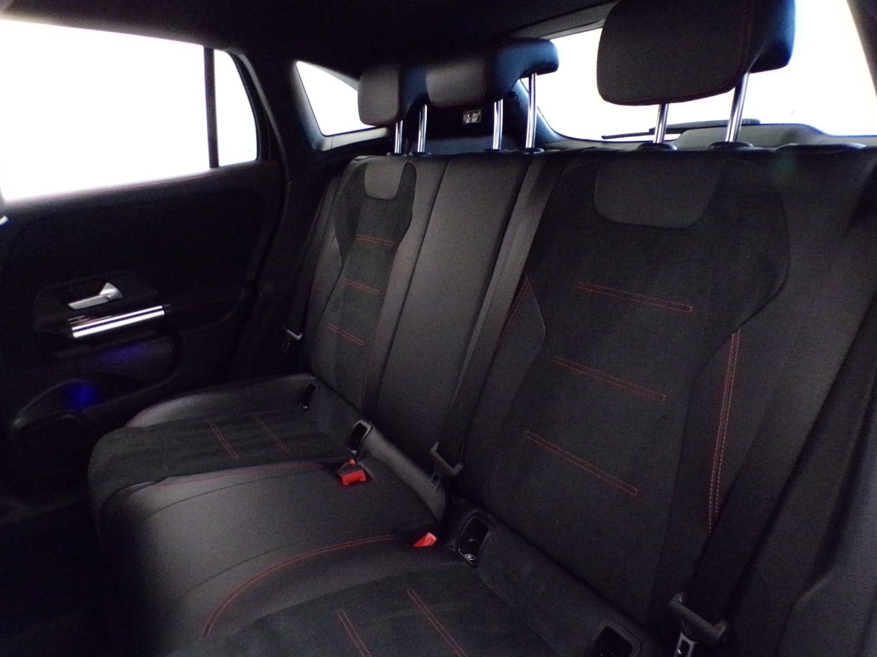 Mercedes GLA GLA 200 D Premium 4Matic 8G-DCT - 13