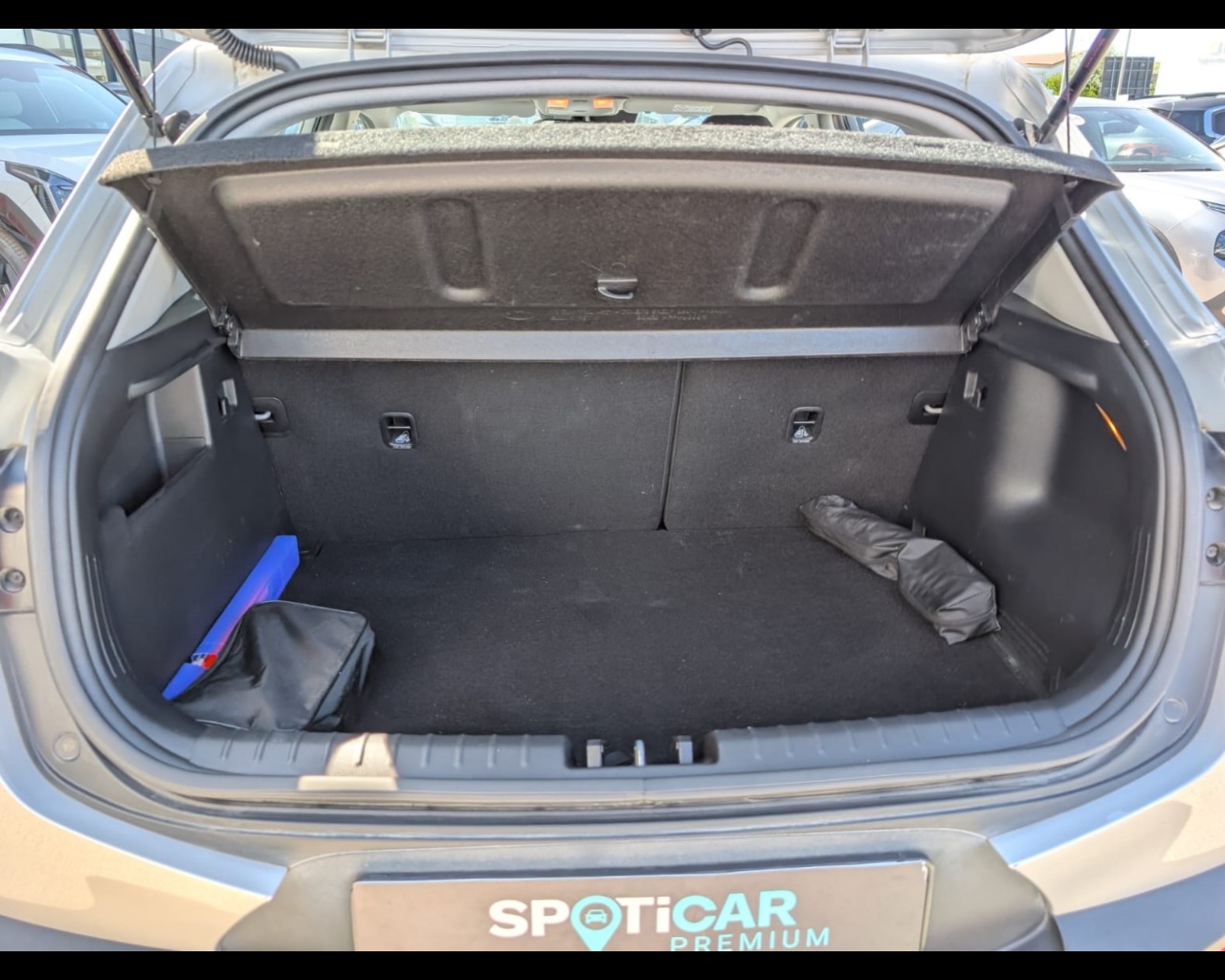 Foto KIA Stonic 1.2 dpi Urban s/Smart Pack gpl 82cv
