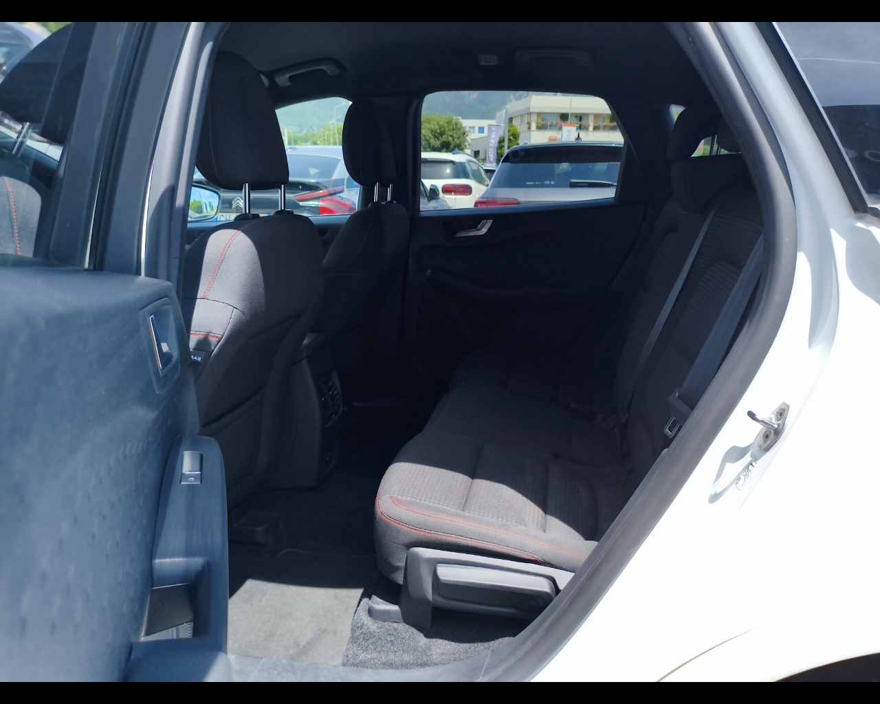 Foto FORD Kuga 1.5 ecoblue ST-Line X 2wd 120cv auto