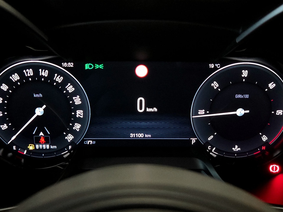 ALFA ROMEO Stelvio 2.2 t Veloce Q4 210cv auto Diesel usato - 8