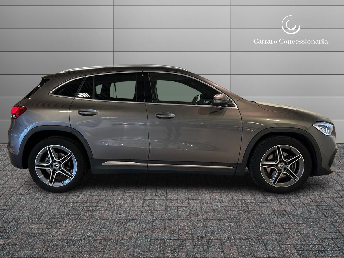 Mercedes GLA GLA 180 D Premium 8G-DCT - 5