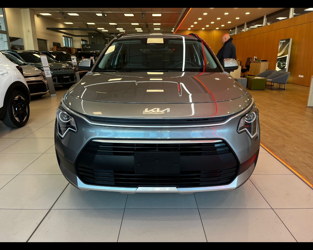 Foto KIA NIRO 1.6 MY25 HEV BUSINESS