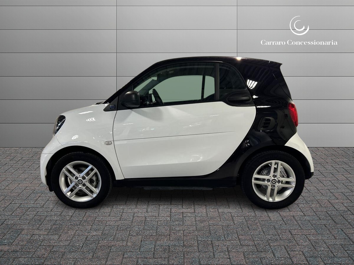 smart fortwo fortwo 4,6kW EQ Pure - 6
