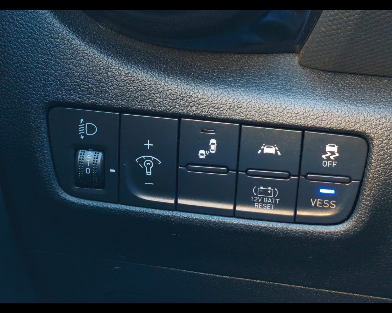 Foto HYUNDAI Kona 1.6 hev Xprime Safety Pack 2wd dct