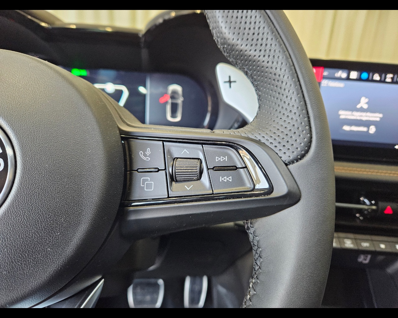 ALFA ROMEO Tonale Ibrida My25 Ibrida 160cv Veloce Ibrido benzina Aziendale - 10